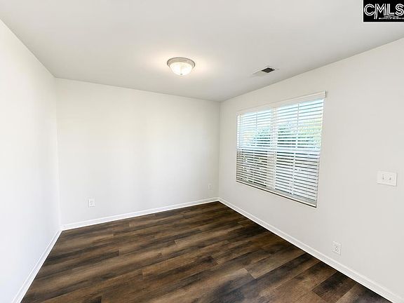 5th image of 180 Windfall Rd