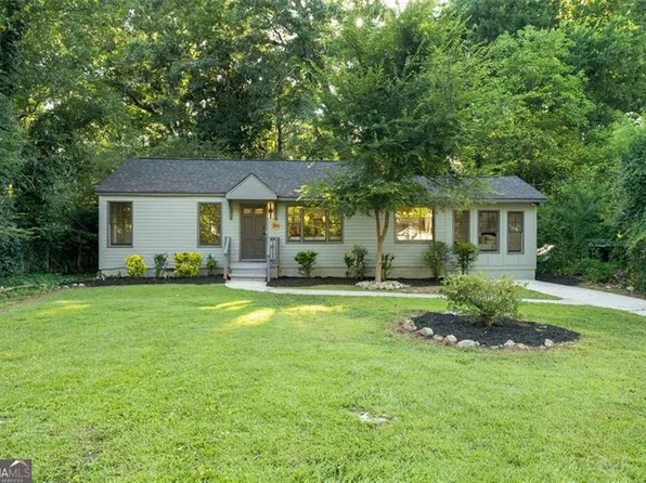 561 Scott Cir, Decatur, GA 30033