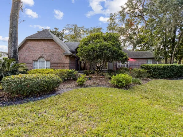 1580 Regatta Dr, Fernandina Beach, FL 32034