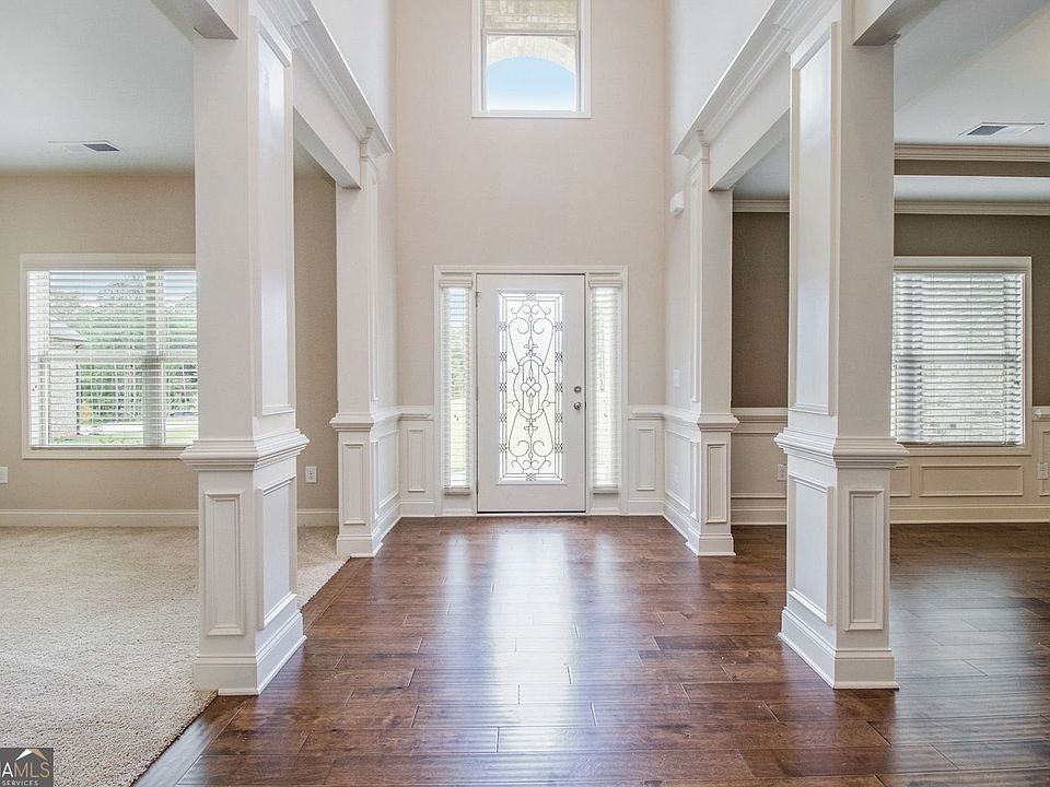 2nd image of 1695 W Hightower Trl