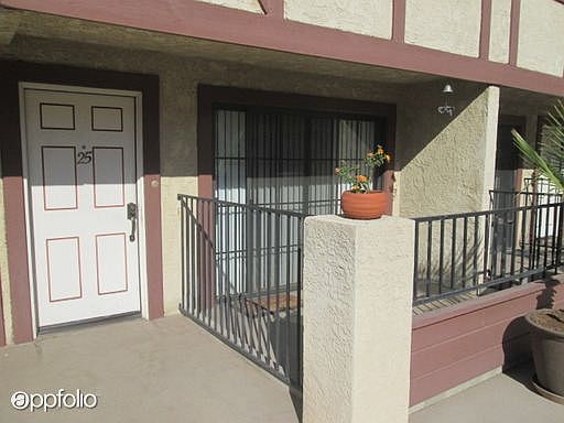 3rd image of 11127 La Maida St Unit 25