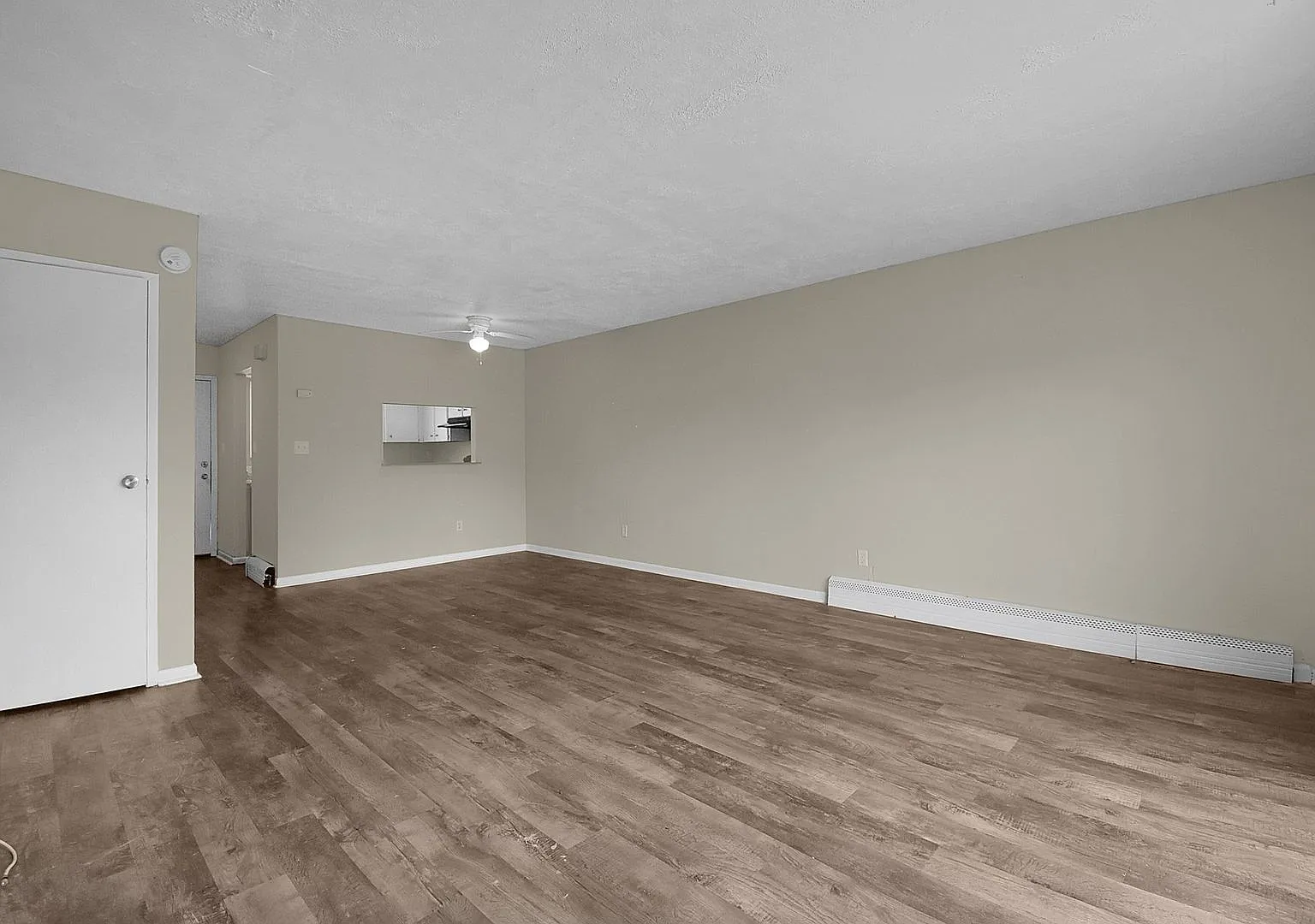 2 bed, 1038 sqft, $995 — Photo 4