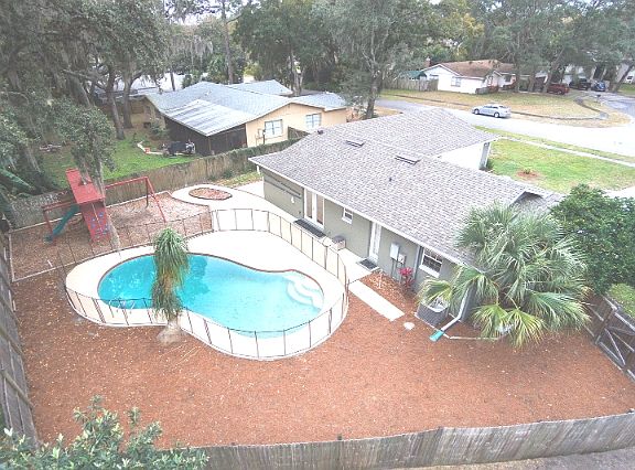 3rd image of 8623 Vannoy St