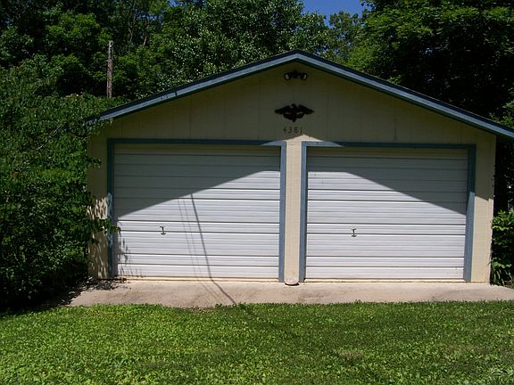 additional 2 car garage 