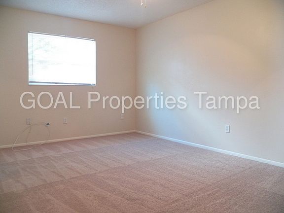 4th image of 1320 S Washington Ave