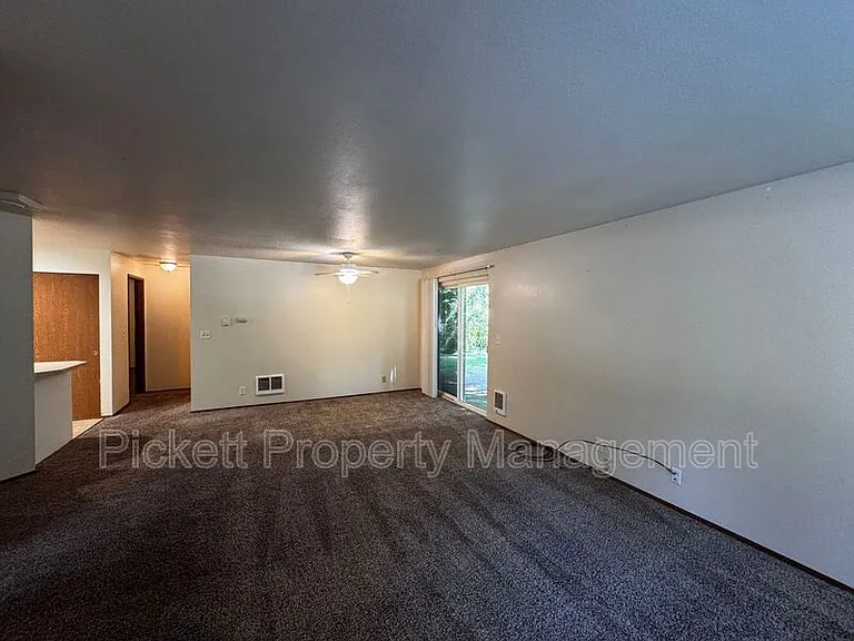 9349 Old Military Rd NE — Photo 5