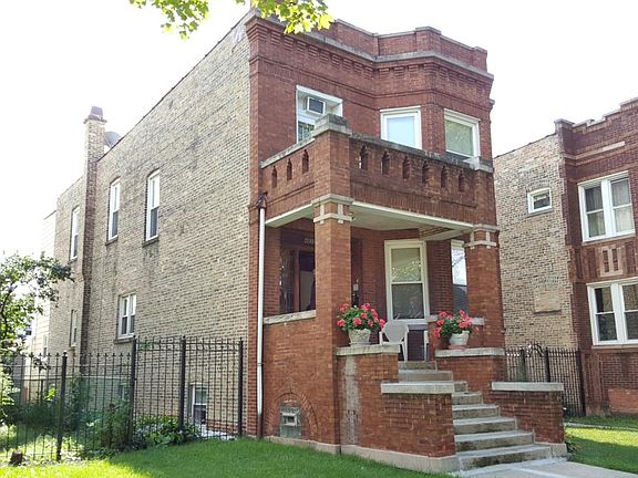 2nd image of 4835 W Barry Ave #1