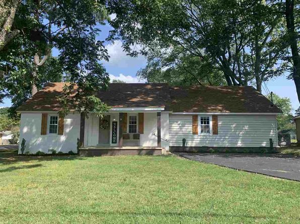 524 Hill Ave Henderson Tn 38340 Zillow