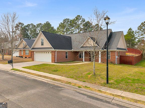 2nd image of 37 Walton Creek Dr SW