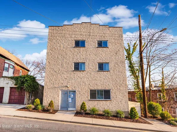 210 Corson Ave, Staten Island, NY 10301