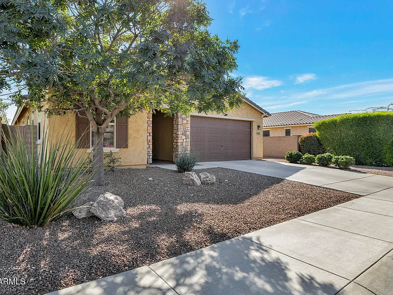 9937 W Andrea Dr — Photo 3