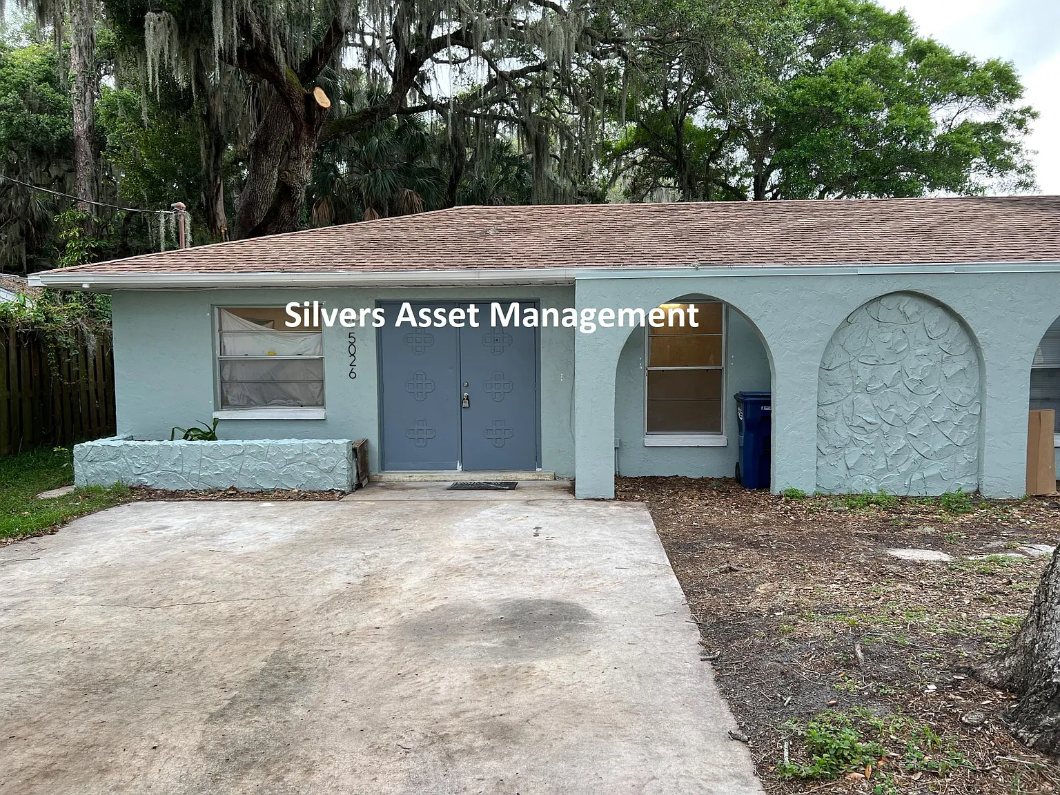 3 bed, 950 sqft, $2,000 — Photo 2