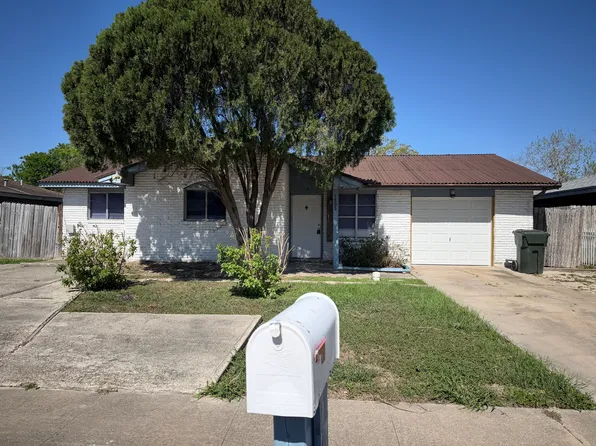 1605 Kern Dr, Corpus Christi, TX 78412