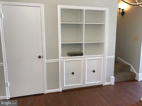 5th image of 1133 N Taylor St Unit 1133