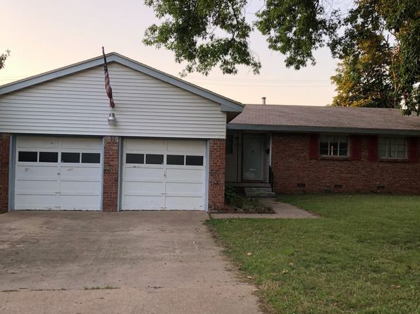3909 E 51st Pl