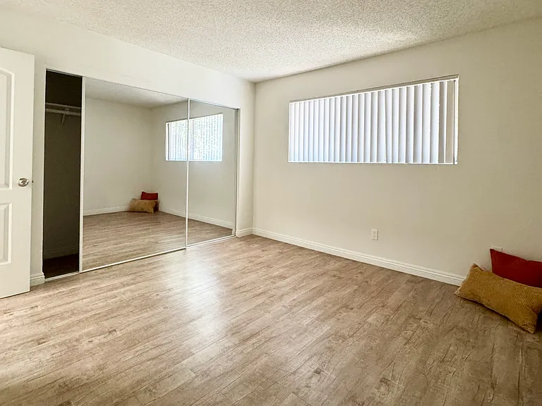 Vista Verde Apartments — Photo 11