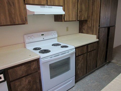 2nd image of 1970 Grande Cir APT 8