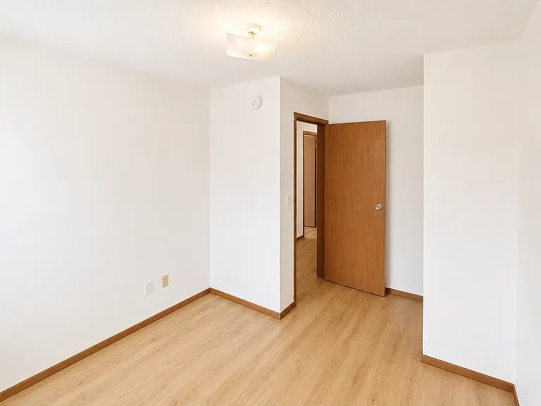 315 4th Ave S #206 — Photo 8