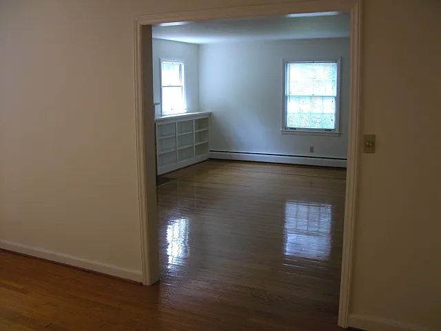 609 S Main St #1 — Photo 3
