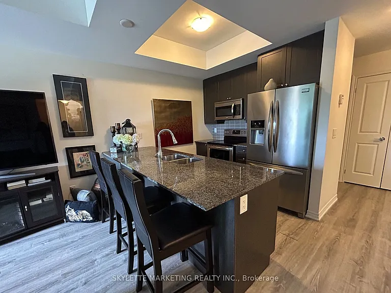 680 Gordon St #413 — Photo 4