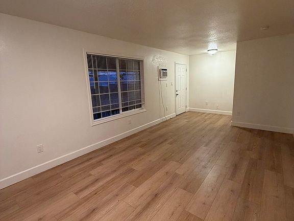5th image of 1125 Lochbrae Rd APT 11