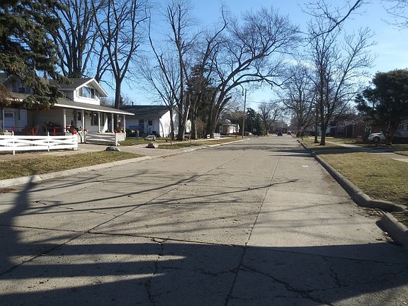 5th image of 1407 Richmond Ave