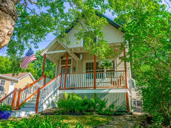 820 Maple St W, Stillwater, MN 55082