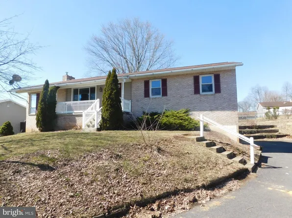 87 Hillside Dr, Reedsville, PA 17084
