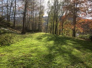 414 Flat Creek Rd, Fairview, NC 28730