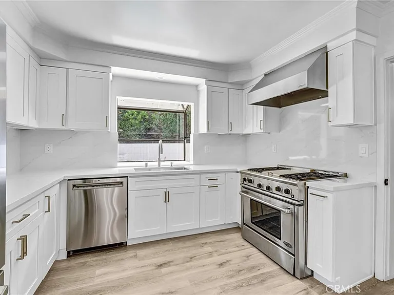 3454 Green Vista Dr — Photo 15