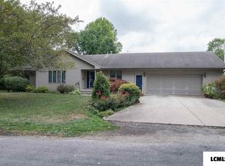 225 Border St #310-N, Lincoln, IL 62656