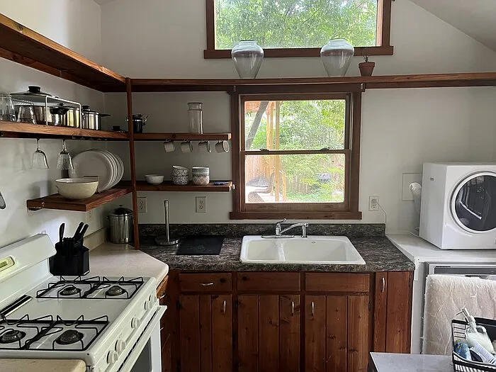 409 Pritchard Ave — Photo 6