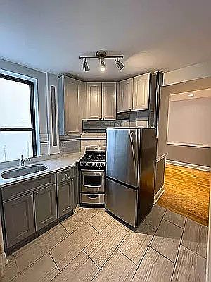1st image of 98 Thompson St APT 25