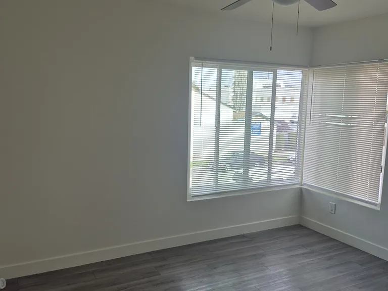 342 W Palm St #C — Photo 4