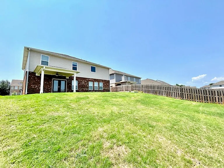 115 Hutchinson Rd — Photo 53