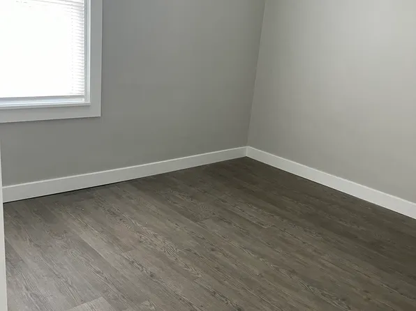 155 Glasgow St APT 2, Fall River, MA 02721