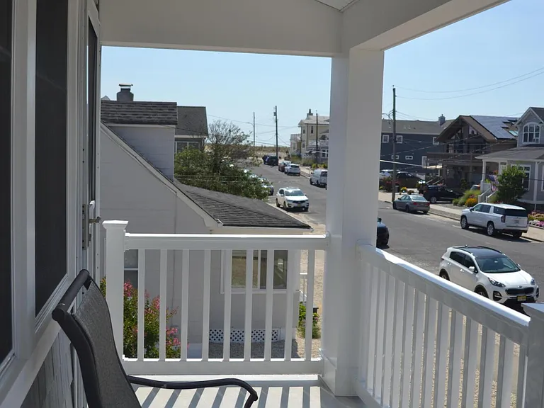 15 Ortley Ave — Photo 27