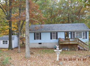 2297 Walnut Trl, Bushkill, PA 18324