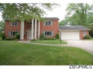 2753 Martin Rd, Zanesville, OH 43701