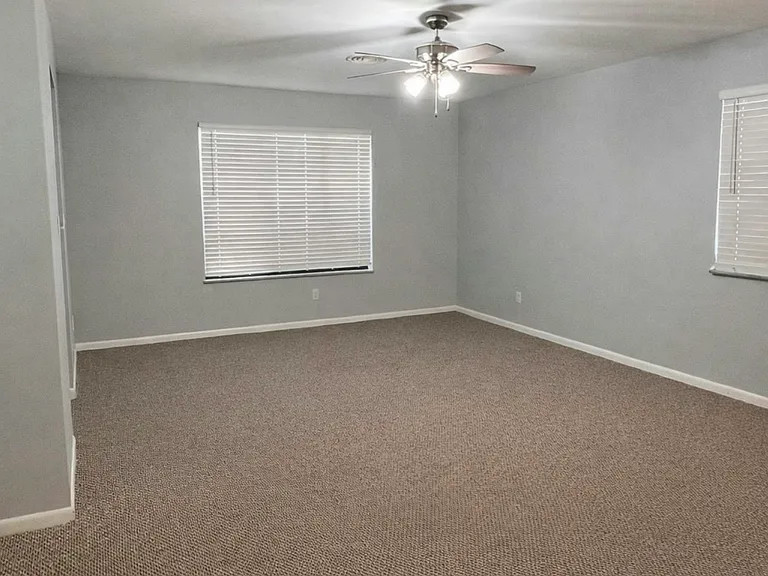 7770 Sterling Pl — Photo 12