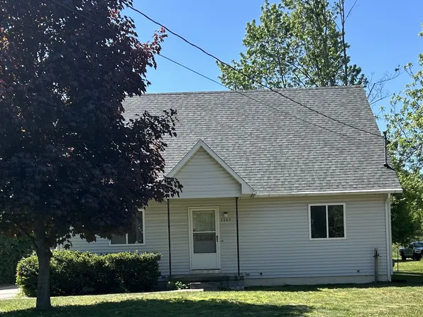 5263 W Mobile Trl, Traverse City, MI 49685