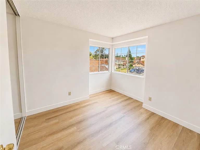 15583 Oak Springs Rd — Photo 27
