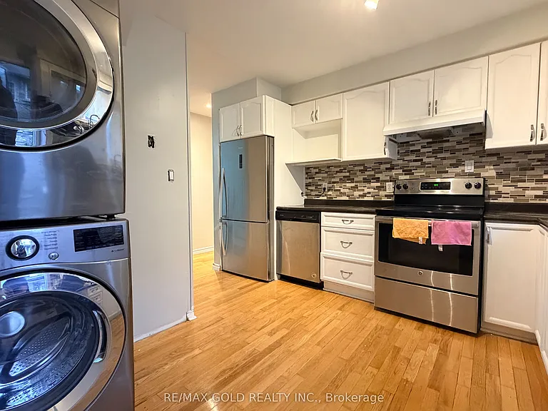 166 Harmony Rd S — Photo 11