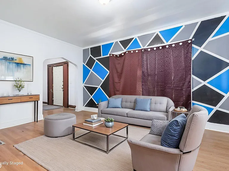 5421 Toledo St — Photo 16