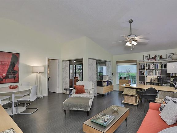 4th image of 582 Andorra Cir NE #582