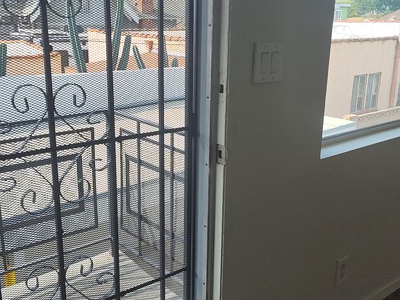 5th image of 6510 Marbrisa Ave #D