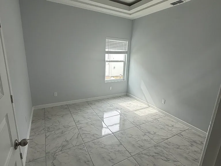 5704 Northwestern Ave #2 — Photo 10