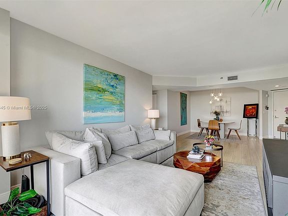 5th image of 1000 Island Blvd #1805