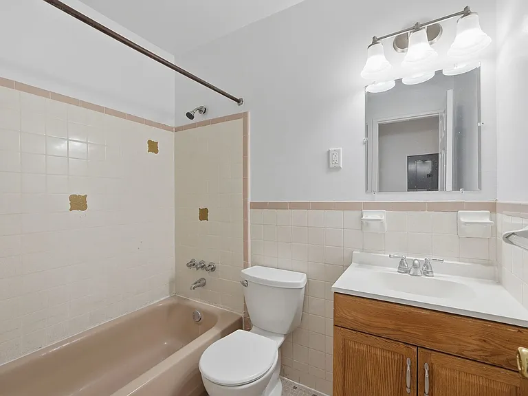 46 Washington Ave #L — Photo 9