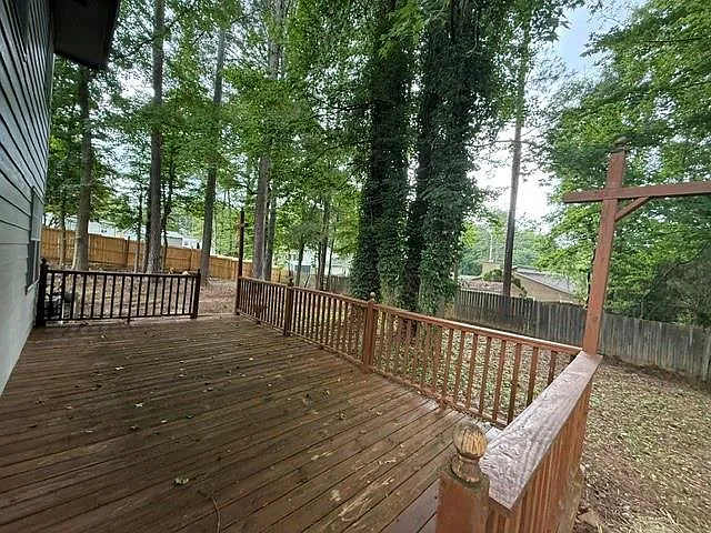 4 bed, 2.5 bath, 2232 sqft, $2,100 — Photo 3